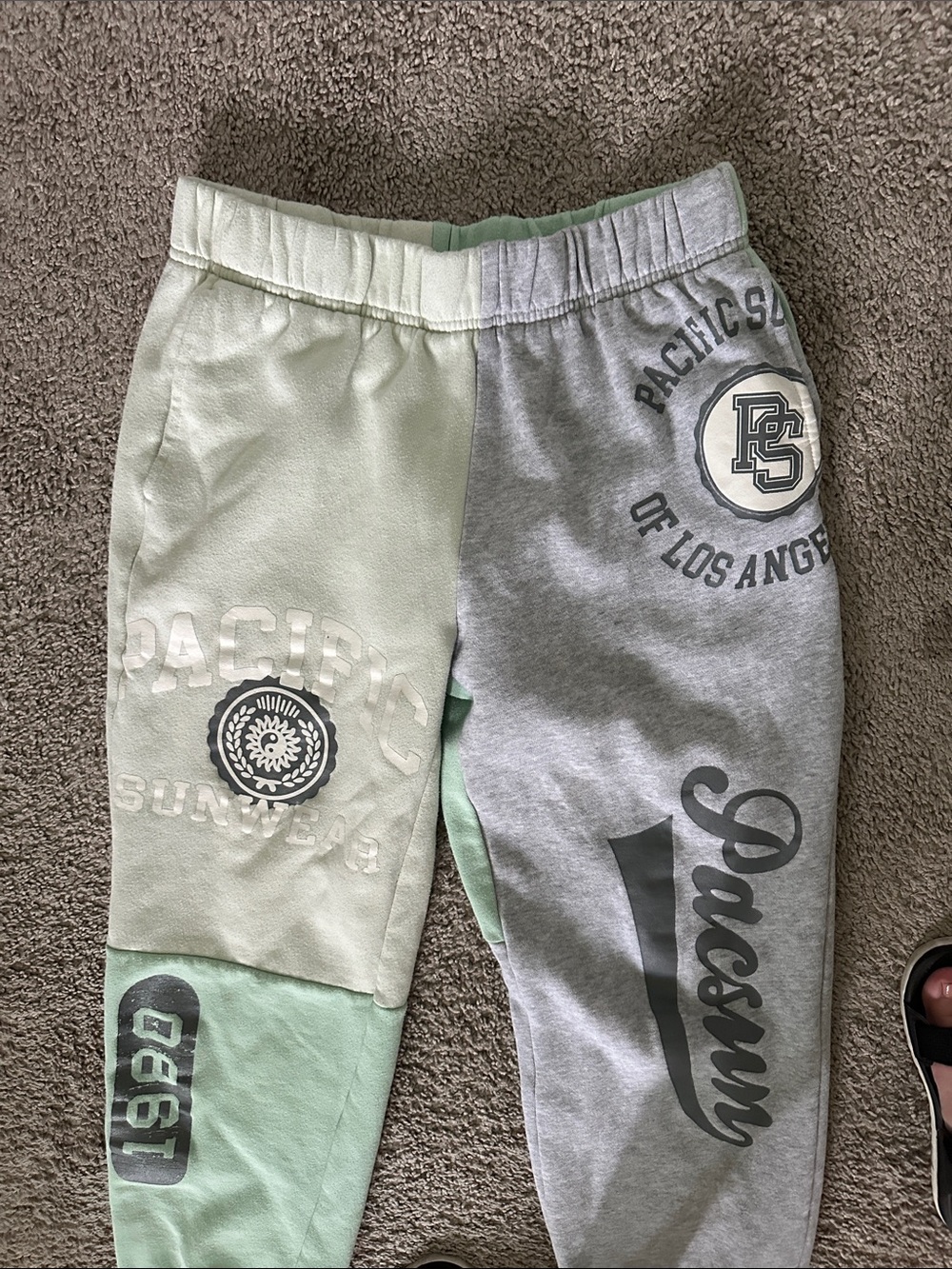 Pac Sun Colorblock Joggers in Mint Green and Light Gray - Picture 2 of 7